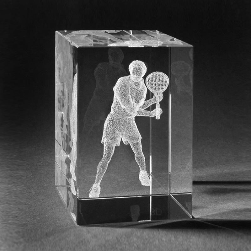 3D Laserglas Motiv Tennis. Tennisspieler in Kristall gelasert
