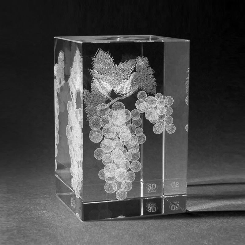 3D Weintrauben in Kristall Glas gelasert. 3D Crystal Früchte