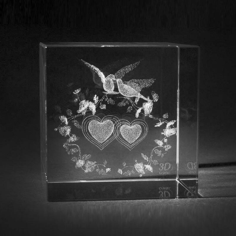 3D Motiv Turteltauben in Kristallglas gelasert. 3D Crystal Liebe und Hochzeit in Glas