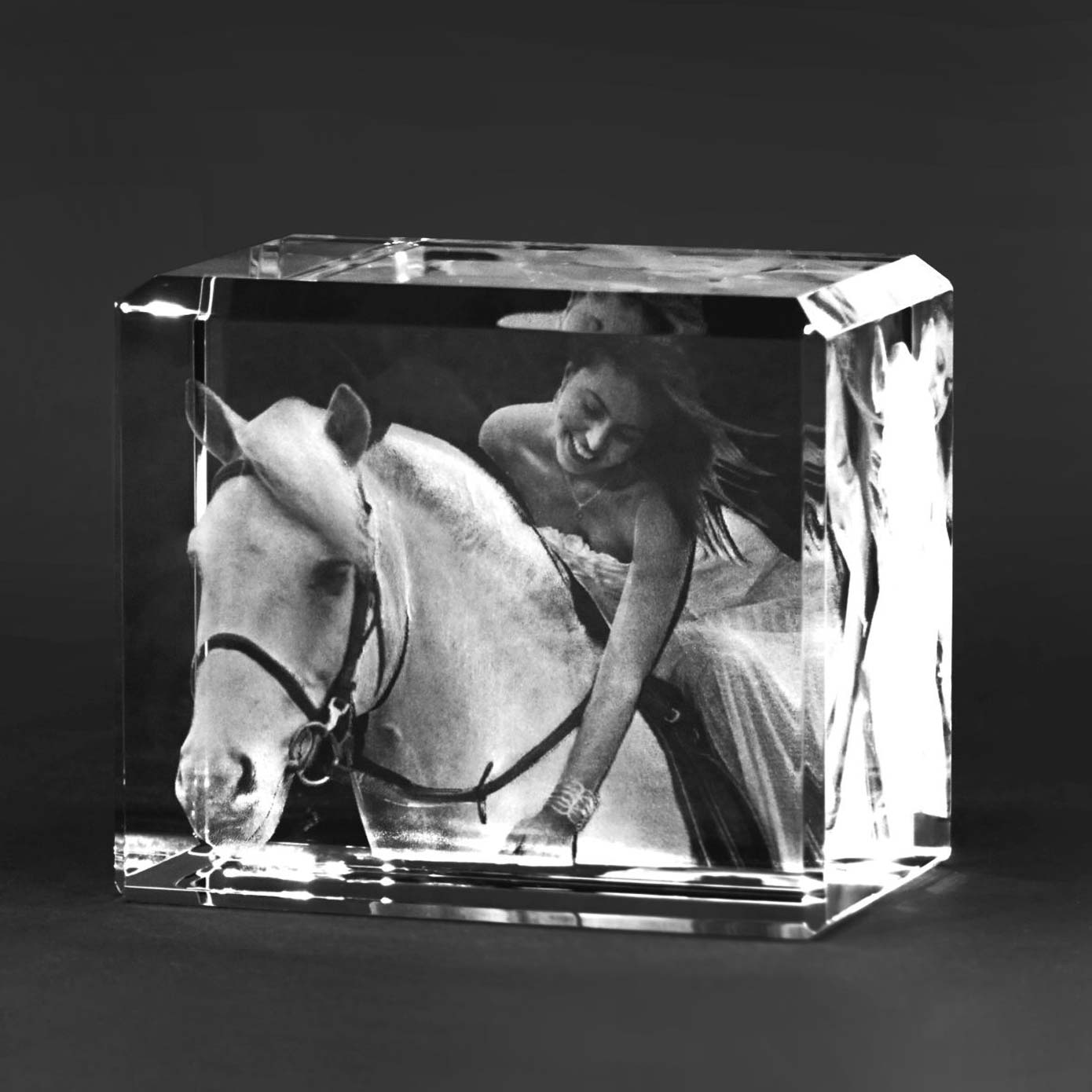 3D Laser Foto im Kristallglas 95x80x55 mm F(2-4 Personen)